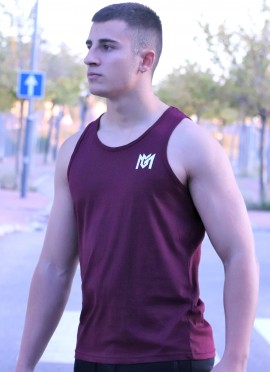 CAMISETA DE TIRANTE CLASICO BURDEO - FITNESSSTORE