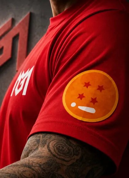 CAMISETA OVERSIZE BULMA DRAGON BALL ROJA-MR GYM